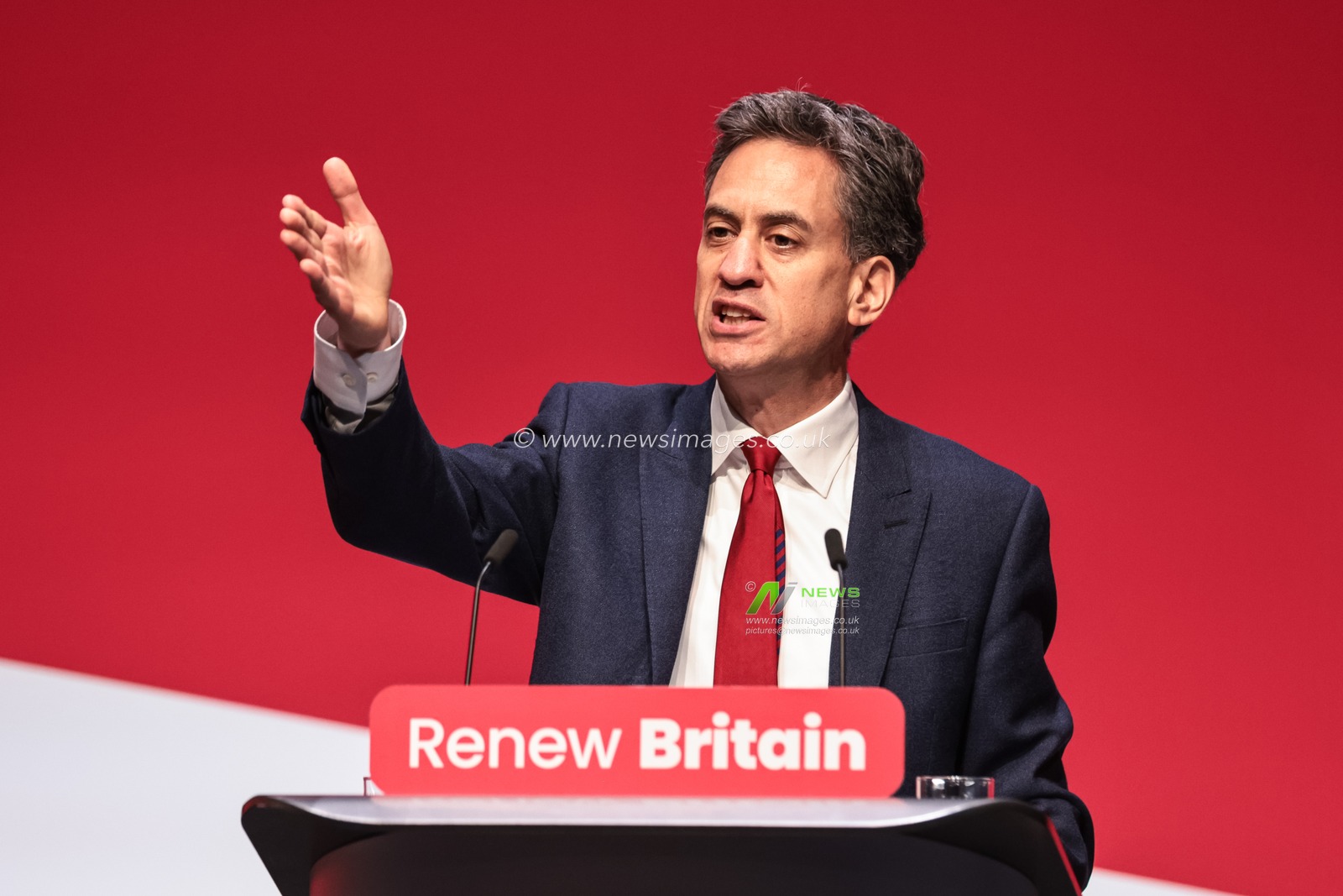 Ed Milliband MP, Secretary of State for Energy Security and Net Zero addresses conference during the Labour Party Annual Conference 2025 Day 4 at ACC, Liverpool, United Kingdom, 1st October 2025

(Photo by Mark Cosgrove/News Images)