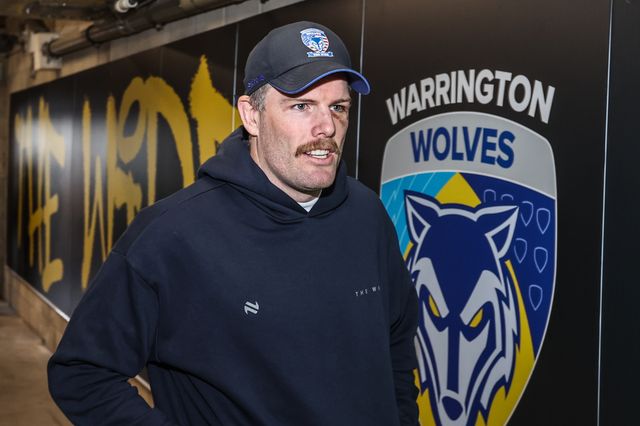 Luke Yates of Warrington Wolves arrives during the Betfred Super League Round 24 match Warrington Wolves vs Salford Red Devils at Halliwell Jones Stadium, Warrington, United Kingdom, 29th August 2025

(Photo by Alfie Cosgrove/News Images)