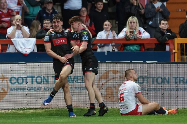 Nathan Lowe of Wigan Warriors celebrates his try during the Betfred Super League round 12 match Hull KR vs Wigan Warriors at Sewell Group Craven Park, Hull, United Kingdom on 21 May 2026

(Photo by Mark Cosgrove/News Images)