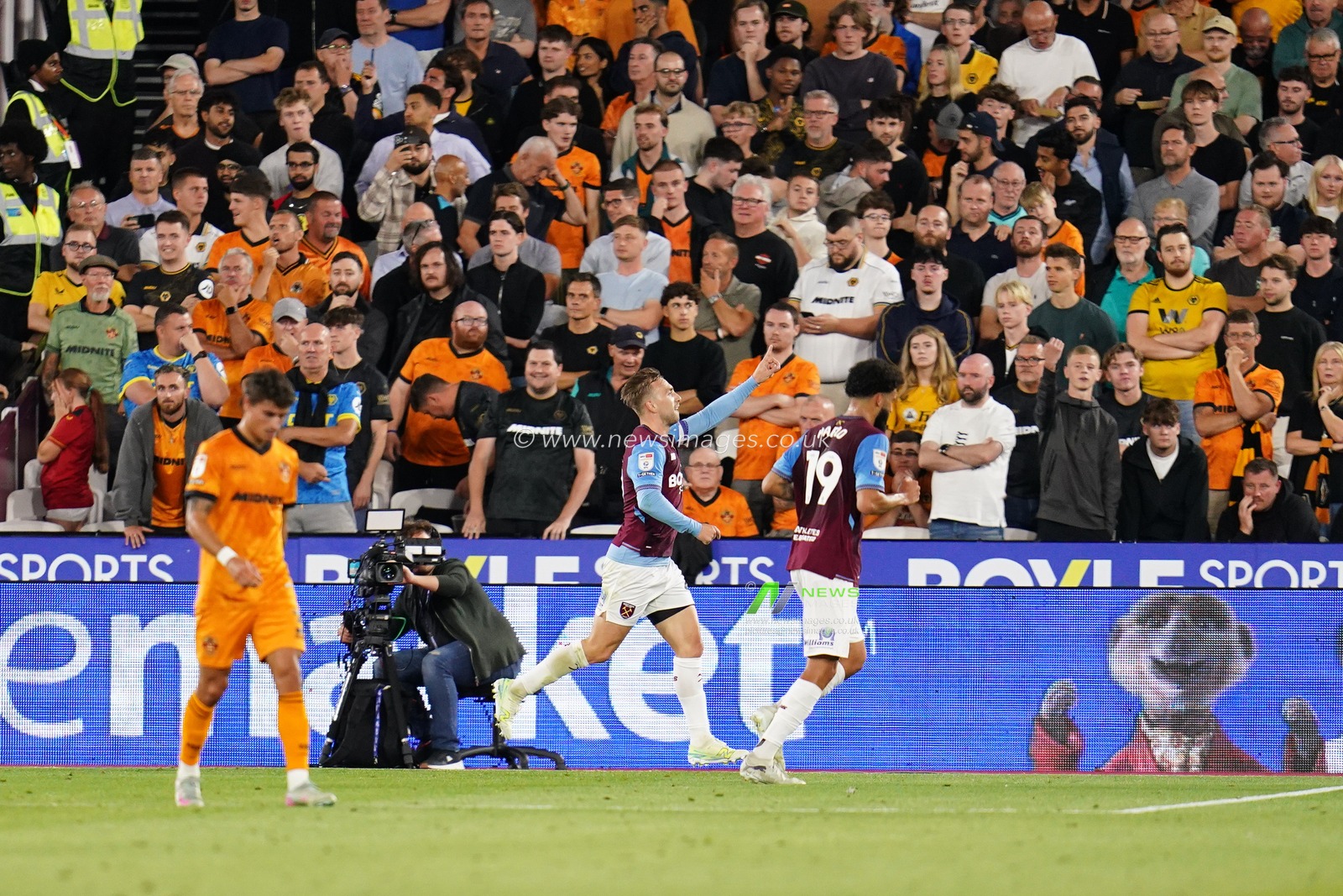 Sky Bet Championship: West Ham United v Wolverhampton Wanderers