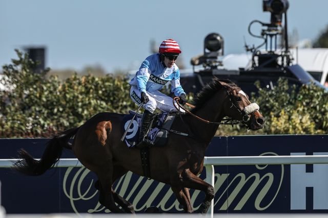 Cruz Control ridden by Stan Sheppard wins the 14:30 William Hill Handicap Chase during the Randox Grand National 2025 Day 3 Grand National Day at Aintree Racecourse, Liverpool, United Kingdom, 5th April 2025

(Photo by Mark Cosgrove/News Images)