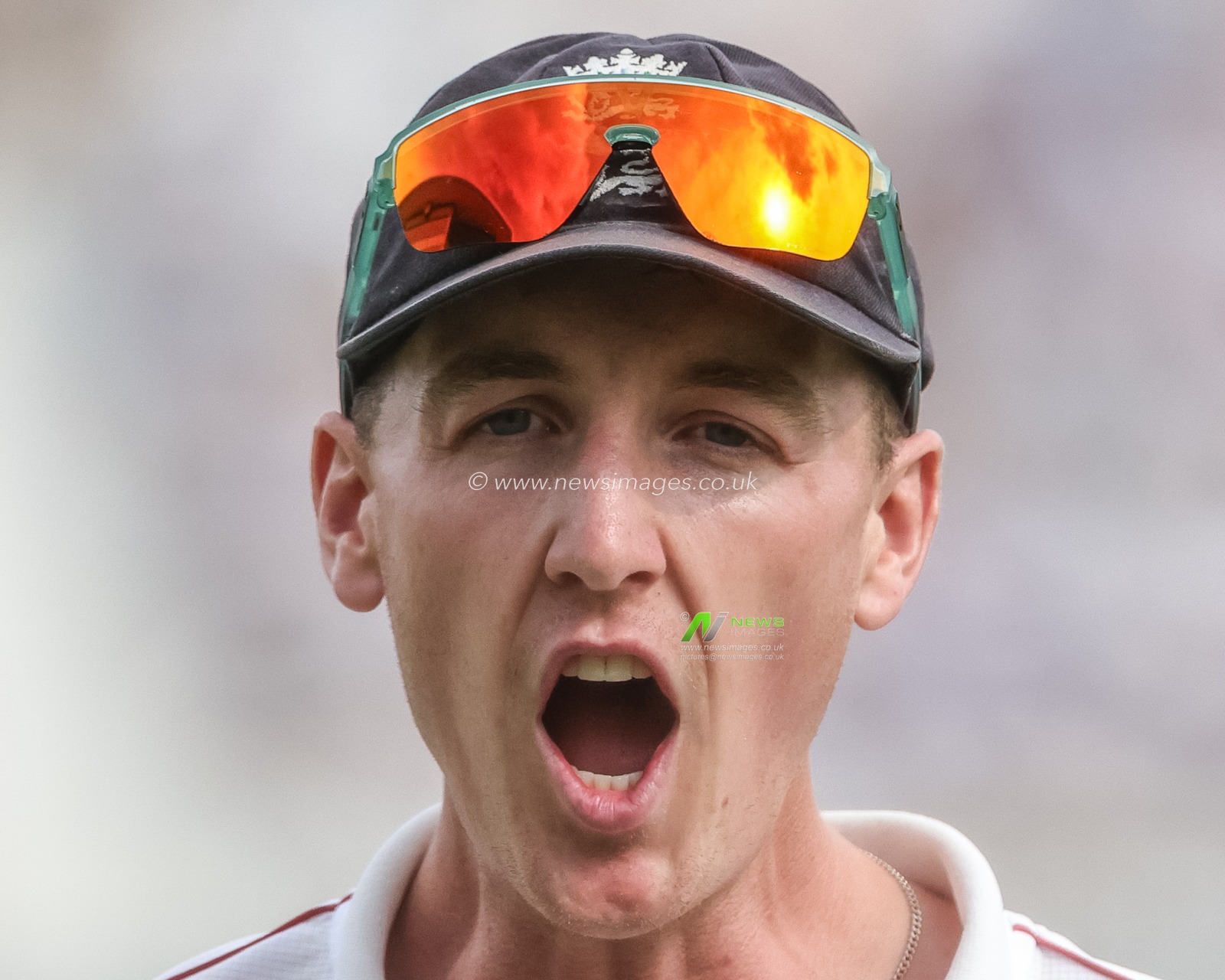 Harry Brook of England reacts as he fails to stop a boundary during the 3rd Rothesay Test Match Day 3 match England vs New Zealand at Trent Bridge, Nottingham, United Kingdom on 27 June 2026

(Photo by Mark Cosgrove/News Images)