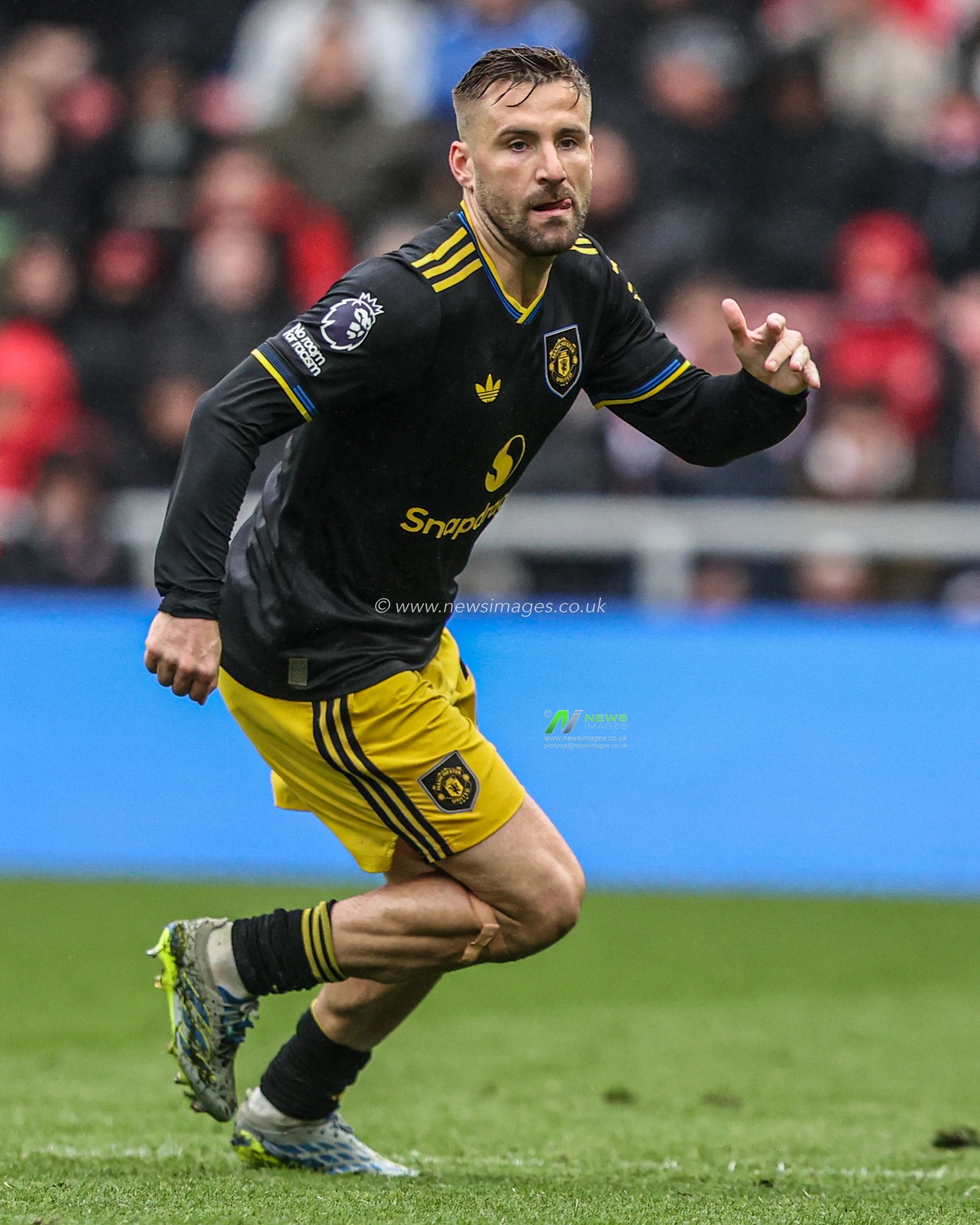 Luke Shaw of Manchester United during the Premier League match Sunderland vs Manchester United at Stadium Of Light, Sunderland, United Kingdom on 09 May 2026

(Photo by Alfie Cosgrove/News Images)