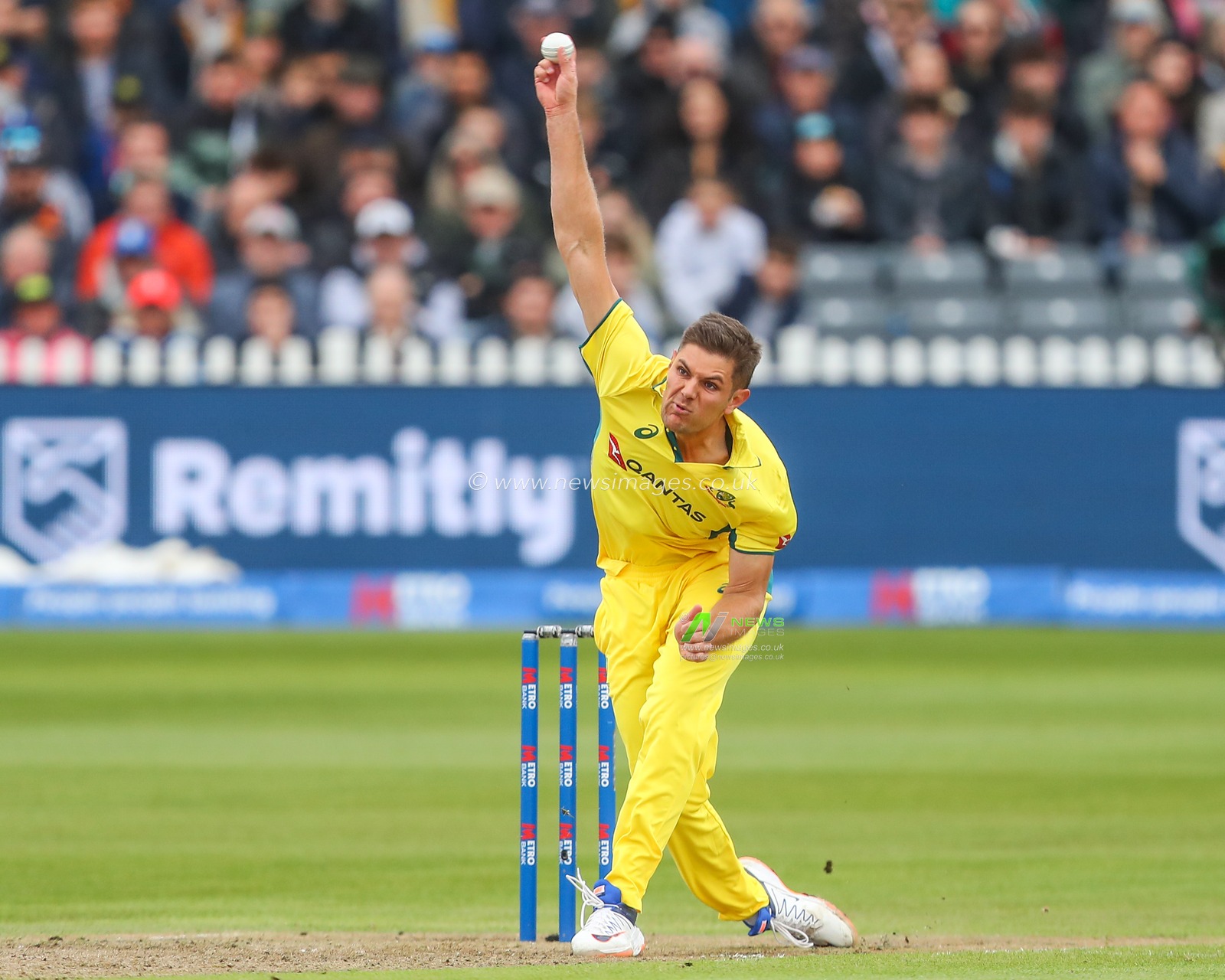 Aaron Hardie of Australia delivers the ball which dismisses Phil Salt of England during the Fifth Metro Bank One Day International match England vs Australia at Seat Unique Stadium, Bristol, United Kingdom, 29th September 2024

(Photo by Gareth Evans/News Images)