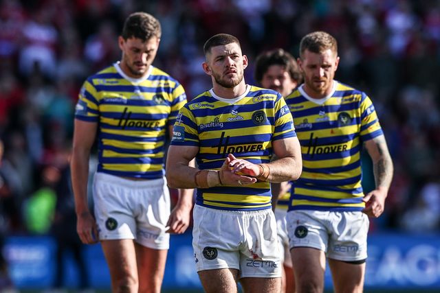 Danny Walker of Warrington Wolves applauds the fans after the game during the Betfred Challenge Cup Semi-Finals match Warrington Wolves vs Hull KR at Eco-Power Stadium, Doncaster, United Kingdom on 10 May 2026

(Photo by Alfie Cosgrove/News Images)