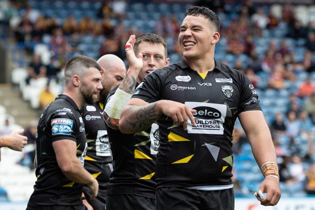 Betfred Super League Huddersfield Giants v Salford Red Devils