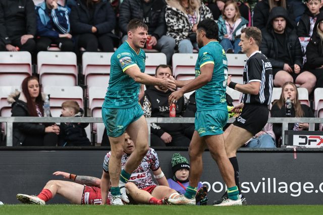 Tom Davies of Hull KR celebrates his try during the Betfred Super League round 11 match Leigh Leopards vs Hull KR at Leigh Sports Village, Leigh, United Kingdom on 16 May 2026

(Photo by Mark Cosgrove/News Images)