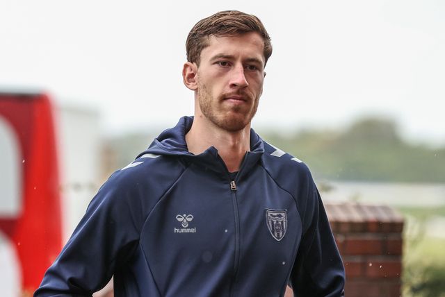 Sunderland goalkeeper Robin Roefs arrives during the Premier League match Sunderland vs Manchester United at Stadium Of Light, Sunderland, United Kingdom on 09 May 2026

(Photo by Alfie Cosgrove/News Images)