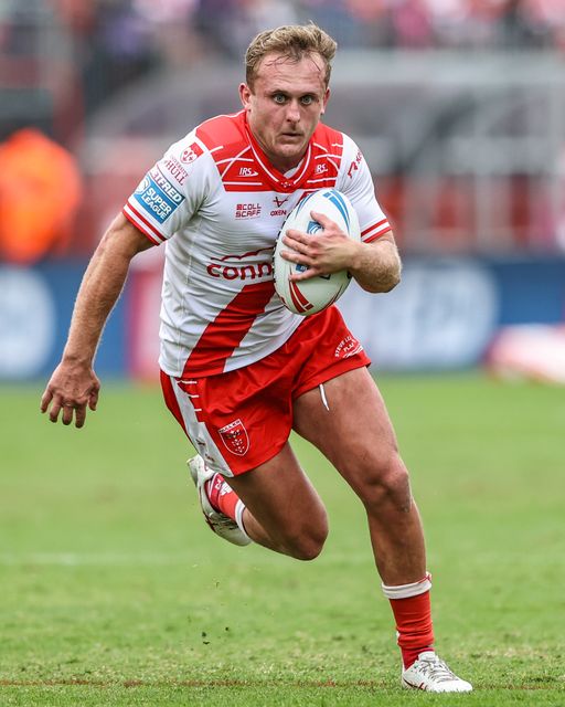 Jez Litten of Hull KR breaks with the ball during the Betfred Super League round 17 match Hull KR vs Leeds Rhinos at Sewell Group Craven Park, Kingston upon Hull, United Kingdom, 6th July 2025

(Photo by Alfie Cosgrove/News Images)