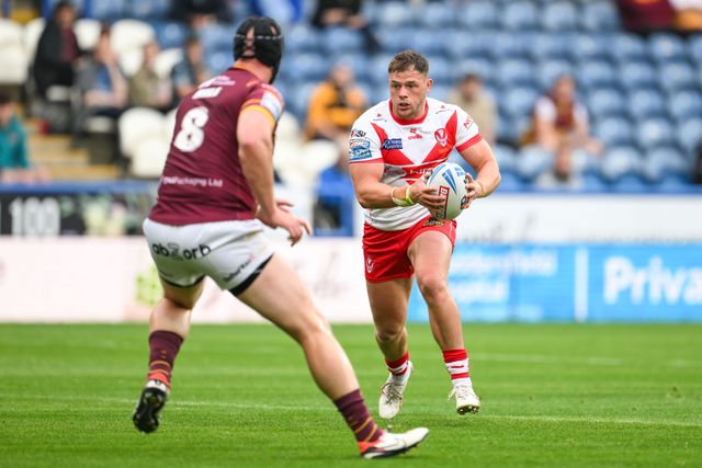Morgan Knowles of St. Helens makes a break during the Betfred Super League Round 24 match Huddersfield Giants vs St Helens at John Smith's Stadium, Huddersfield, United Kingdom, 1st September 2024

(Photo by Craig Thomas/News Images)