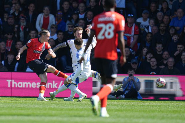 Sky Bet Championship Luton Town v Leeds United