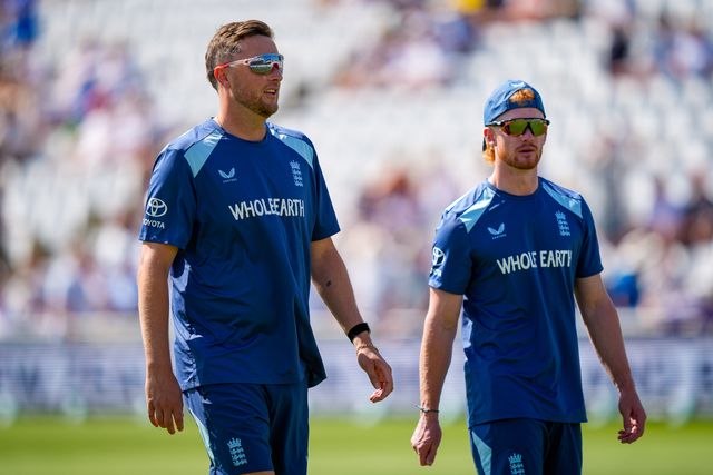 Ollie Robinson of England in the pre-game warm up session during the 3rd Rothesay Test Match Day 1 match England vs New Zealand at Trent Bridge, Nottingham, United Kingdom on 25 June 2026

(Photo by Maynard Manyowa/News Images)