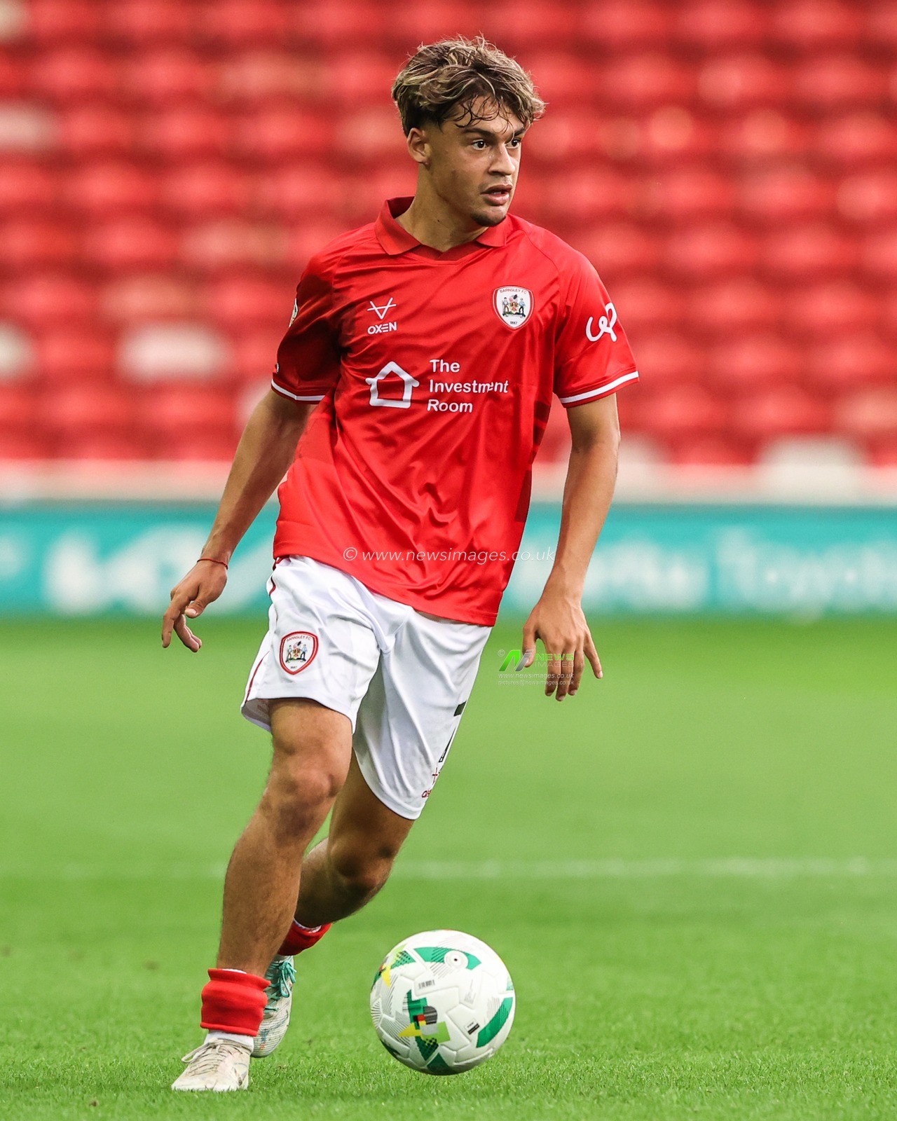 Caylan Vickers of Barnsley during the Carabao Cup match Barnsley vs Fleetwood Town at Oakwell, Barnsley, United Kingdom, 13th August 2025

(Photo by Alfie Cosgrove/News Images)
