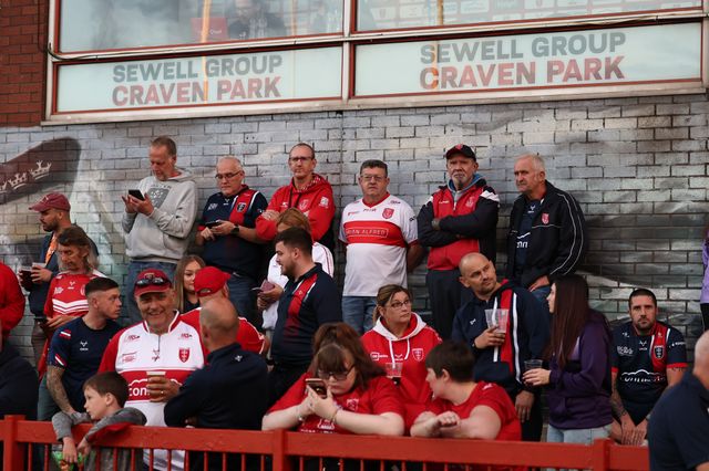 Hull KR fans during the Betfred Super League Round 24 match Hull KR vs St Helens at Sewell Group Craven Park, Kingston upon Hull, United Kingdom, 29th August 2025

(Photo by Mark Cosgrove/News Images)