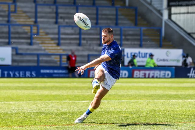 Danny Walker of Warrington Wolves in the pre-game warm up during the Betfred Super League round 12 match Warrington Wolves vs Bradford Bulls at The Halliwell Jones Stadium, Warrington, United Kingdom on 24 May 2026

(Photo by Alfie Cosgrove/News Images)