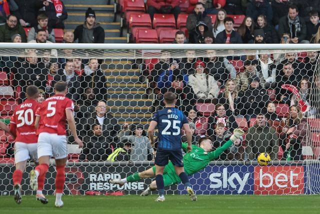 Sky Bet League 1 Barnsley v Mansfield Town