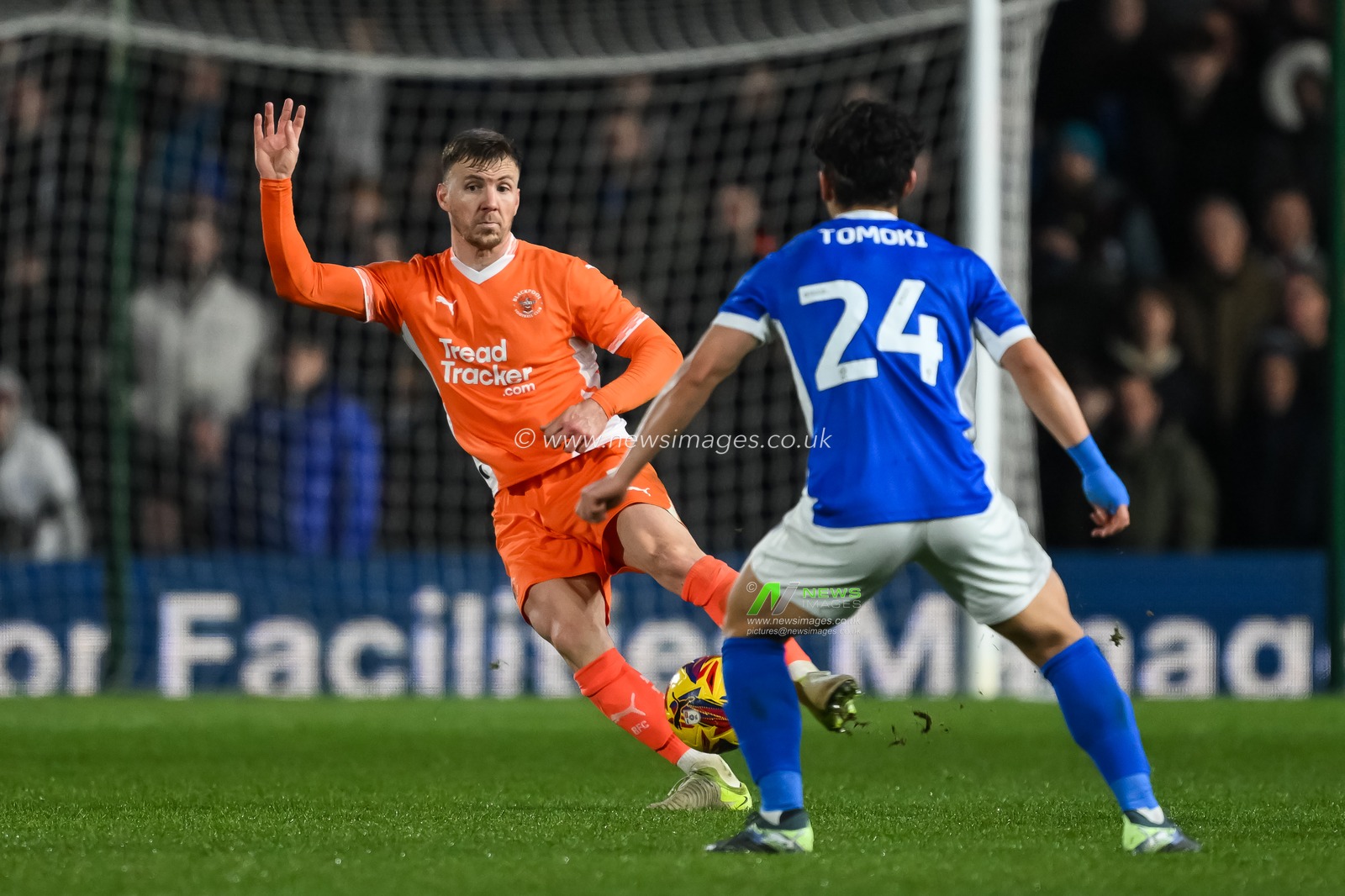 Lee Evans of Blackpool clears the ball up field during the Sky Bet League 1 match Birmingham City vs Blackpool at St. Andrew's @ Knighthead Park, Birmingham, United Kingdom, 29th December 2024

(Photo by Craig Thomas/News Images)