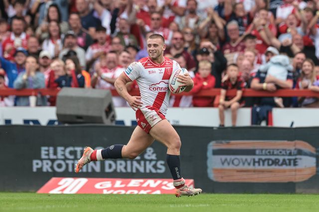 NO TRY, Mikey Lewis of Hull KR runs in a 60 yard solo try but its ruled out by the video judge during the Betfred Super League Round 25 match Hull KR vs Hull FC at Sewell Group Craven Park, Kingston upon Hull, United Kingdom, 7th September 2025

(Photo by Mark Cosgrove/News Images)