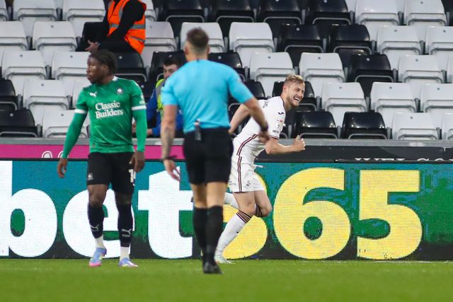 Harry Darling of Swansea City celebrates scoring his teams second goal during the Sky Bet Championship match Swansea City vs Plymouth Argyle at Swansea.com Stadium, Swansea, United Kingdom, 9th April 2025

(Photo by Andrew Lewis/News Images)