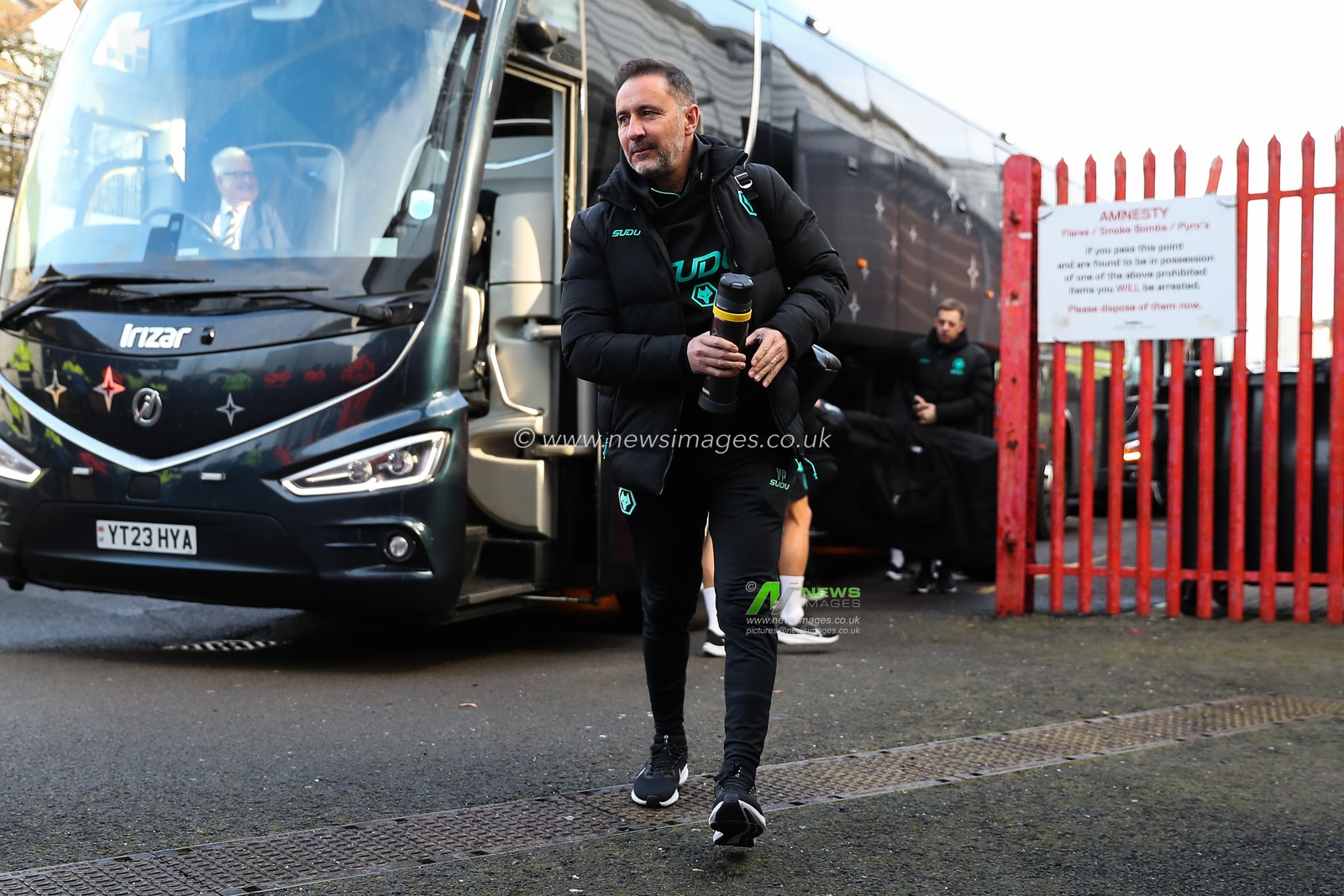 Vitor Pereira head coach of Wolverhampton Wanderers arrives ahead of the Emirates FA Cup 3rd Round match Bristol City vs Wolverhampton Wanderers at Ashton Gate, Bristol, United Kingdom, 11th January 2025

(Photo by Gareth Evans/News Images)