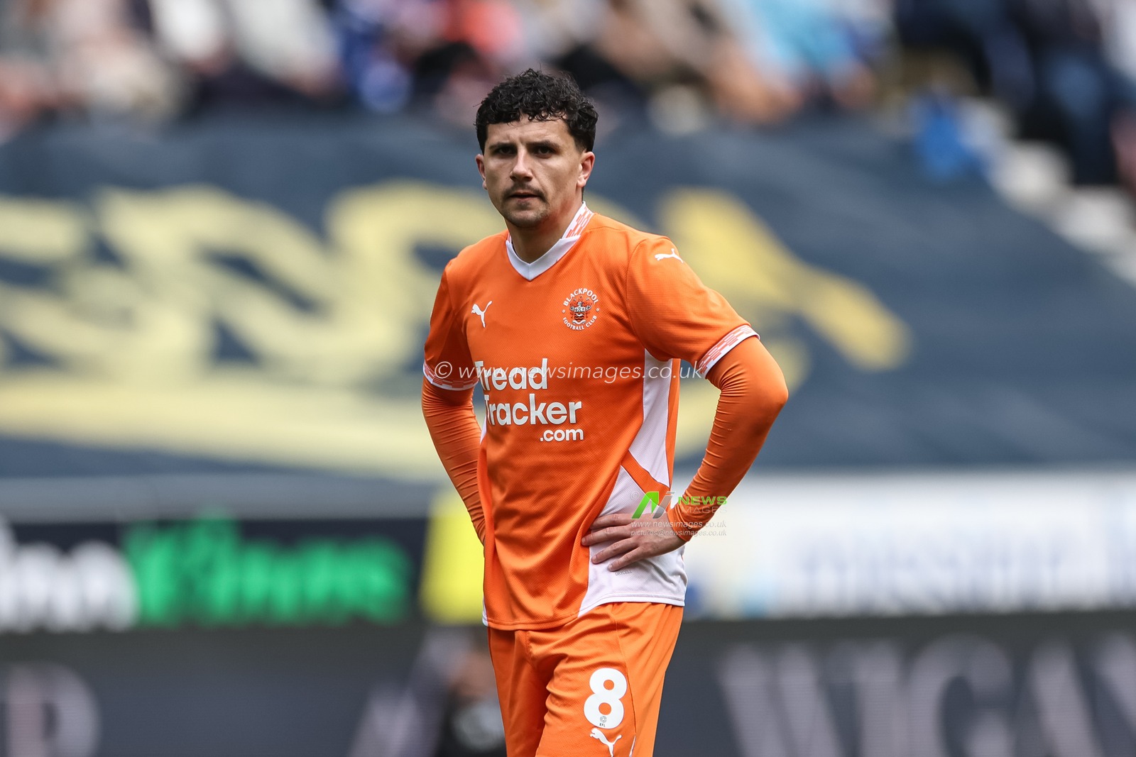 Albie Morgan of Blackpool during the Sky Bet League 1 match Wigan Athletic vs Blackpool at The Brick Community Stadium, Wigan, United Kingdom, 26th April 2025

(Photo by Mark Cosgrove/News Images)