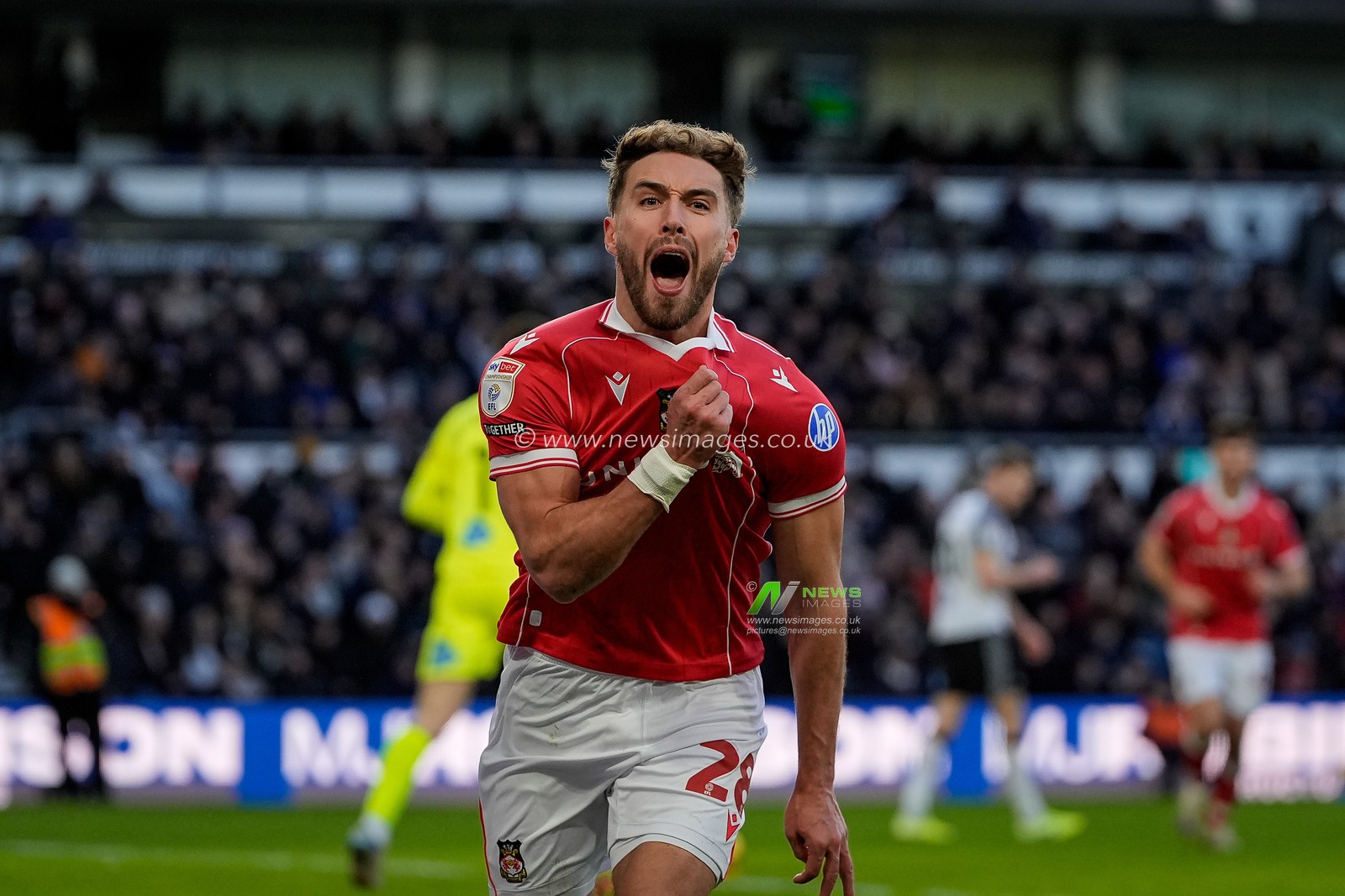 Sam Smith of Wrexham celebrates his goal to make it 0-1 during the Sky Bet Championship match Derby County vs Wrexham at Pride Park Stadium, Derby, United Kingdom, 4th January 2026

(Photo by Maynard Manyowa/News Images)

*** GER AUT SUI OUT ***