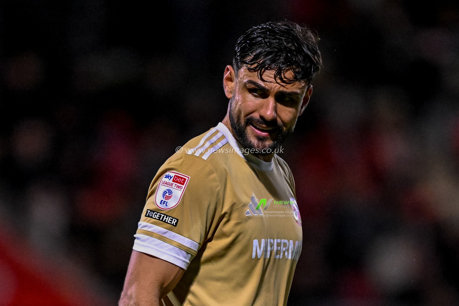 Ryan Tafazolli of Swindon Town during the Sky Bet League 2 match Fleetwood Town vs Swindon Town at Highbury Stadium, Fleetwood, United Kingdom, 15th November 2025

(Photo by Adam Gee/News Images)

*** GER AUT SUI OUT ***