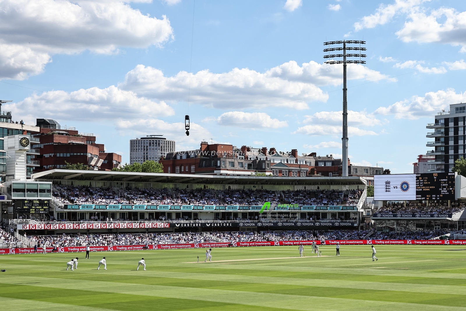 Jasprit Bumrah of India delivers the ball to Joe Root of England during the 3rd Rothesay Test Match Day 1 England v India at Lords, London, United Kingdom, 10th July 2025

(Photo by Mark Cosgrove/News Images)