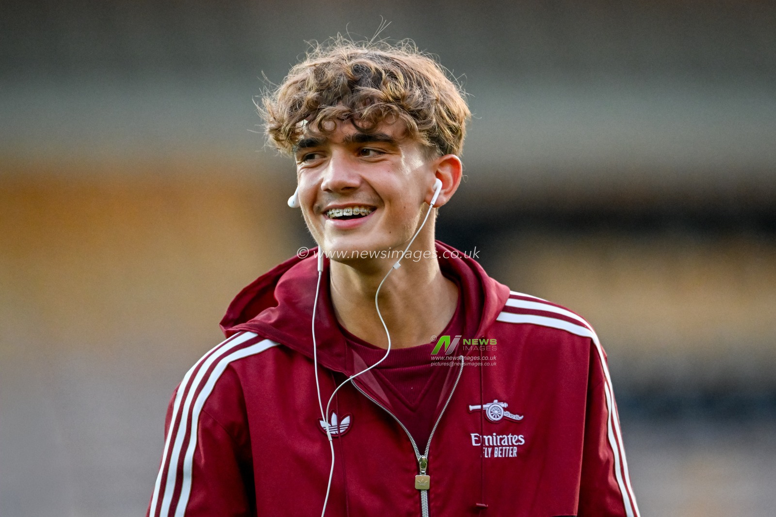 Max Dowman of Arsenal  prior to the Carabao Cup Round 3 match Port Vale vs Arsenal at Vale Park, Burslem, United Kingdom, 24th September 2025

(Photo by Adam Gee/News Images)