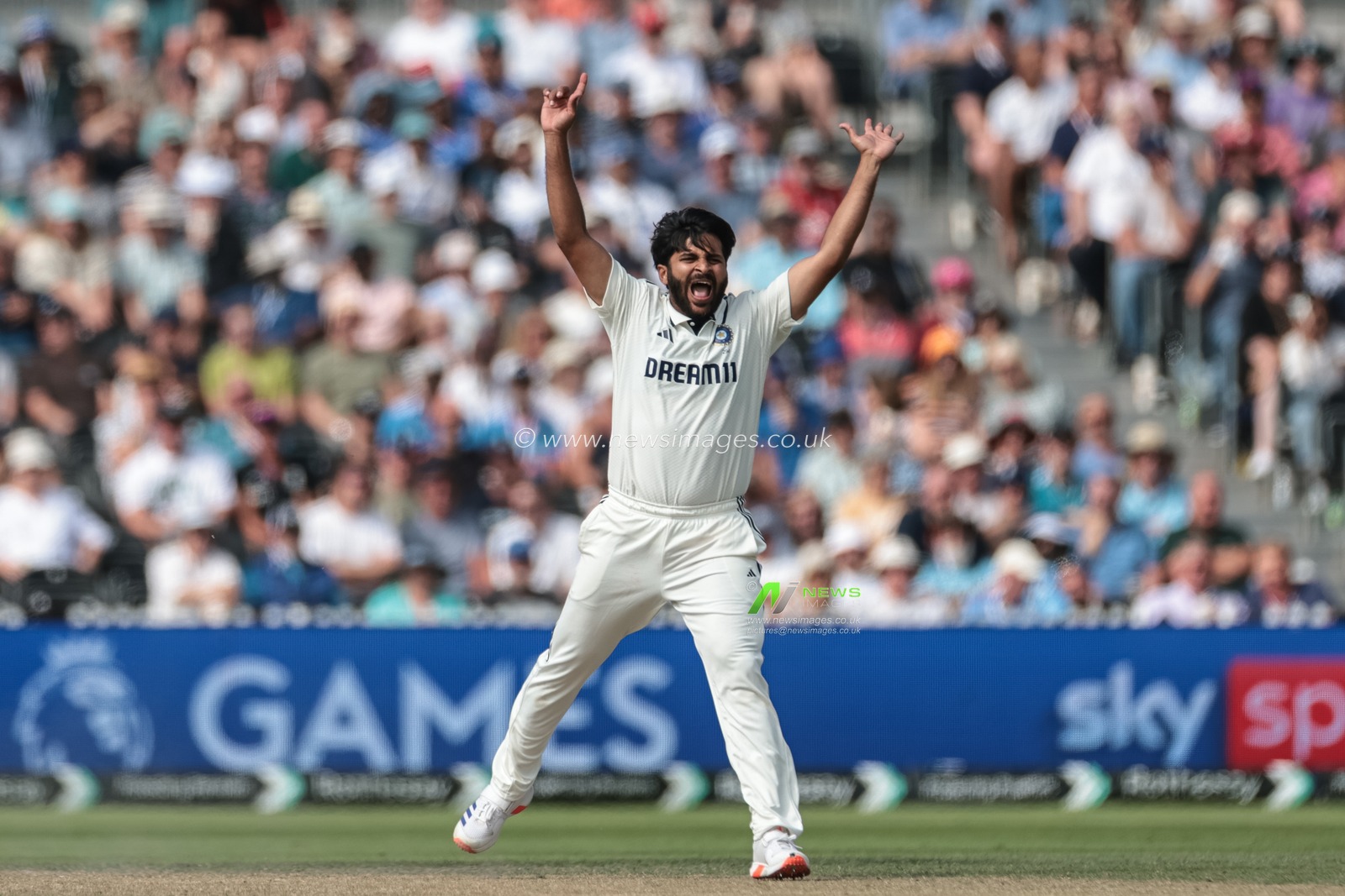 Shardul Thakur of India reacts after delivering the ball to England captain Ben Stokes during the 4th Rothesay Test Match match Day 3 England vs India at Old Trafford Cricket Ground, Manchester, United Kingdom, 25th July 2025

(Photo by Mark Cosgrove/News Images)