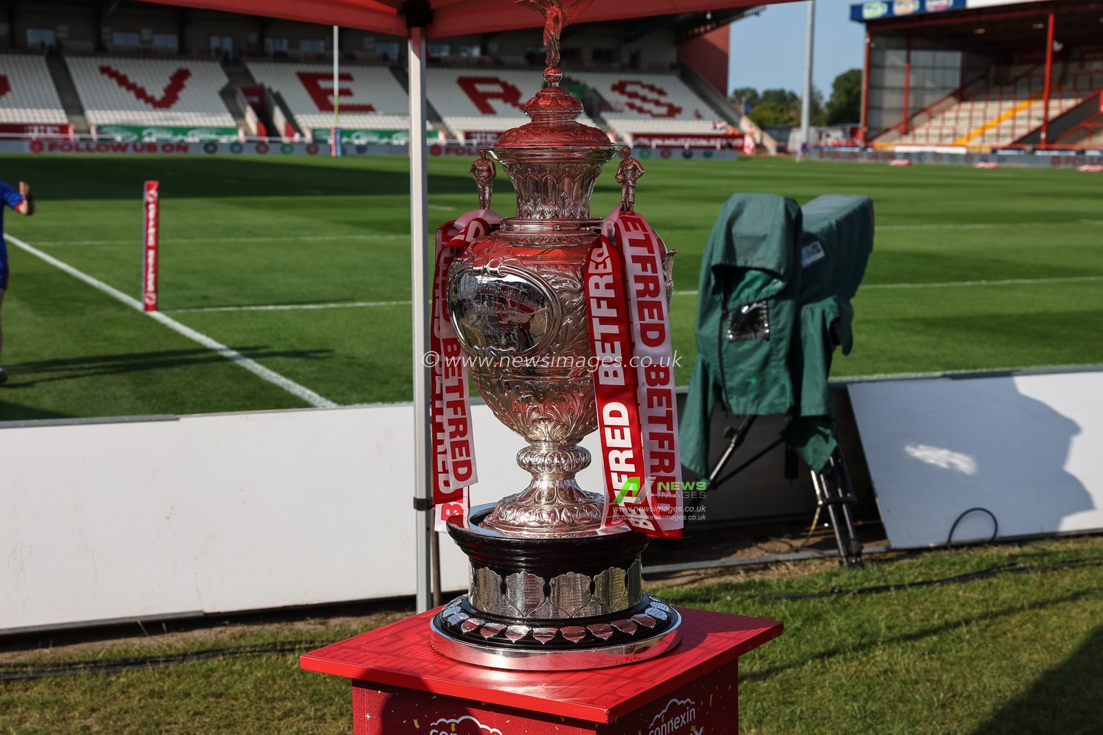 The Challenge Cup is on display after Hull KR won the previous weekend during the Betfred Super League Round 14 Hull KR vs Catalans Dragons at Sewell Group Craven Park, Kingston upon Hull, United Kingdom, 13th June 2025

(Photo by Mark Cosgrove/News Images)