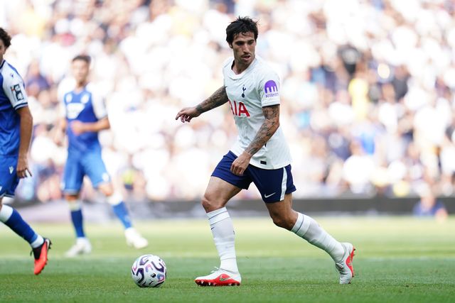 Sandro Tonali of Tottenham Hotspur with the ball during the pre-season friendly match Tottenham Hotspur vs Hoffenheim at Tottenham Hotspur Stadium, London, United Kingdom on 15 August 2026

(Photo by Harvey Murphy/News Images)