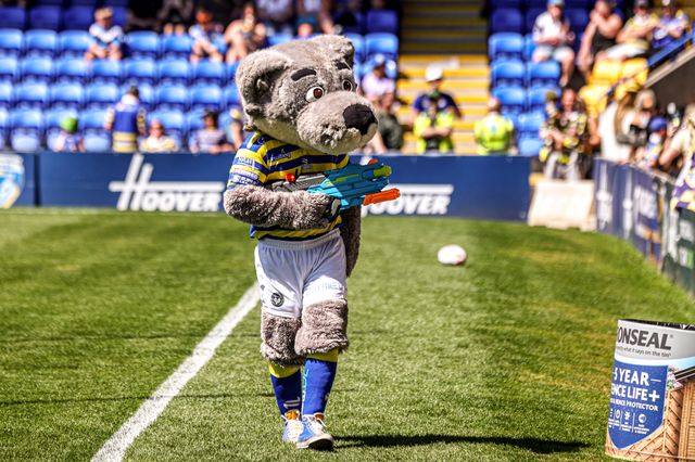 Warrington mascot Wolfie with a water gun during the Betfred Super League round 12 match Warrington Wolves vs Bradford Bulls at The Halliwell Jones Stadium, Warrington, United Kingdom on 24 May 2026

(Photo by Alfie Cosgrove/News Images)