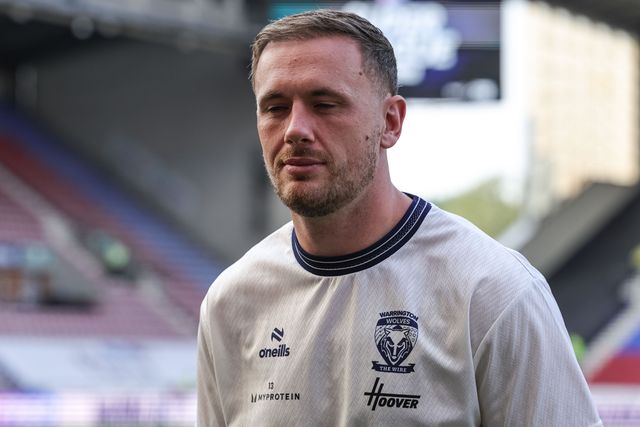 Ben Currie of Warrington Wolves arrives during the Betfred Super League round 18 match Wigan Warriors vs Warrington Wolves at The Brick Community Stadium, Wigan, United Kingdom on 10 July 2026

(Photo by Mark Cosgrove/News Images)