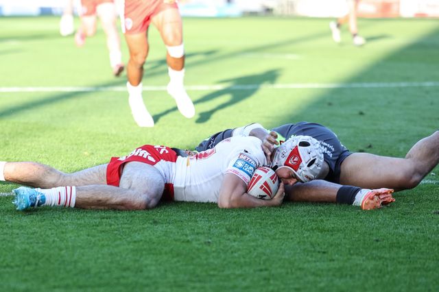 George Whitby of St. Helens goes over for a try during the Betfred Super League Round 11 match St Helens vs Catalans Dragons at Totally Wicked Stadium, St Helens, United Kingdom, 15th May 2025

(Photo by Mark Cosgrove/News Images)