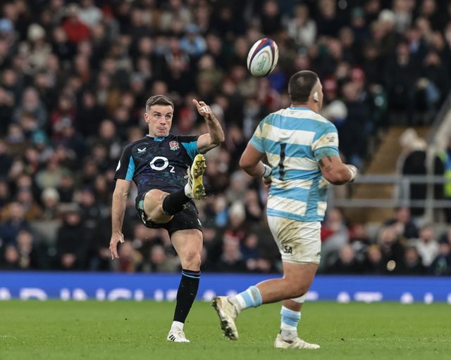 George ford of England kicks the ball upfield during the Quilter Nations Series 2025 match England vs Argentina at Allianz Stadium, Twickenham, United Kingdom, 23rd November 2025

(Photo by Mark Cosgrove/News Images)

*** GER AUT SUI OUT ***