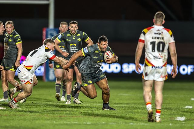 Ryan Hall of Leeds Rhinos breaks with the ball during the Betfred Super League round 7 match Bradford Bulls vs Leeds Rhinos at Odsal Stadium, Bradford, United Kingdom on 03 April 2026

(Photo by Alfie Cosgrove/News Images)