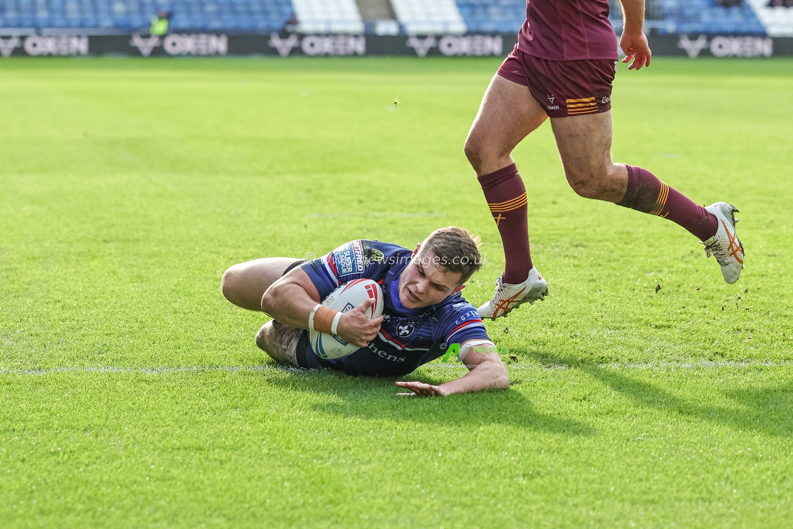 Cameron Scott of Wakefield Trinity goes over for a try during the Betfred Super League Round 2 match Huddersfield Giants vs Wakefield Trinity at Accu Stadium, Huddersfield, United Kingdom on 22 February 2026

(Photo by Mark Cosgrove/News Images)
