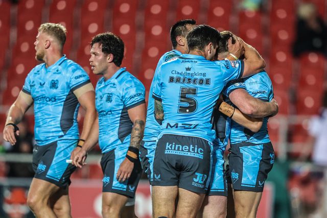 Davy Litten of Hull FC celebrates his try during the Betfred Super League round 23 match St Helens vs Hull FC at Totally Wicked Stadium, St Helens, United Kingdom, 22nd August 2025

(Photo by Alfie Cosgrove/News Images)