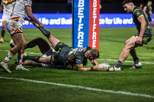 Betfred Super League round 7 Bradford Bulls v Leeds Rhinos