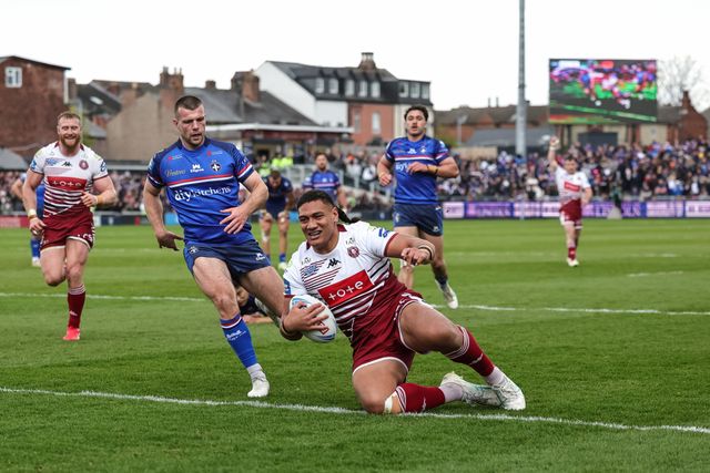 Patrick Mago of Wigan Warriors goes over for a try during the Betfred Challenge Cup Quarter Final match Wakefield Trinity vs Wigan Warriors at DIY Kitchens Stadium, Wakefield, United Kingdom on 12 April 2026

(Photo by Mark Cosgrove/News Images)