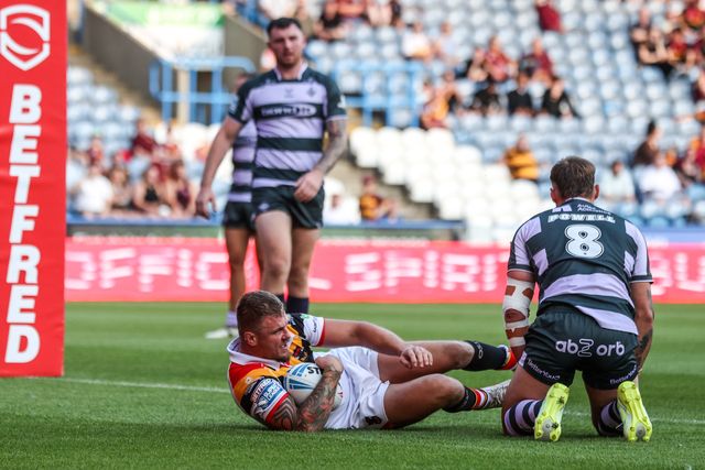 Betfred Super League round 18 Huddersfield Giants v Bradford Bulls