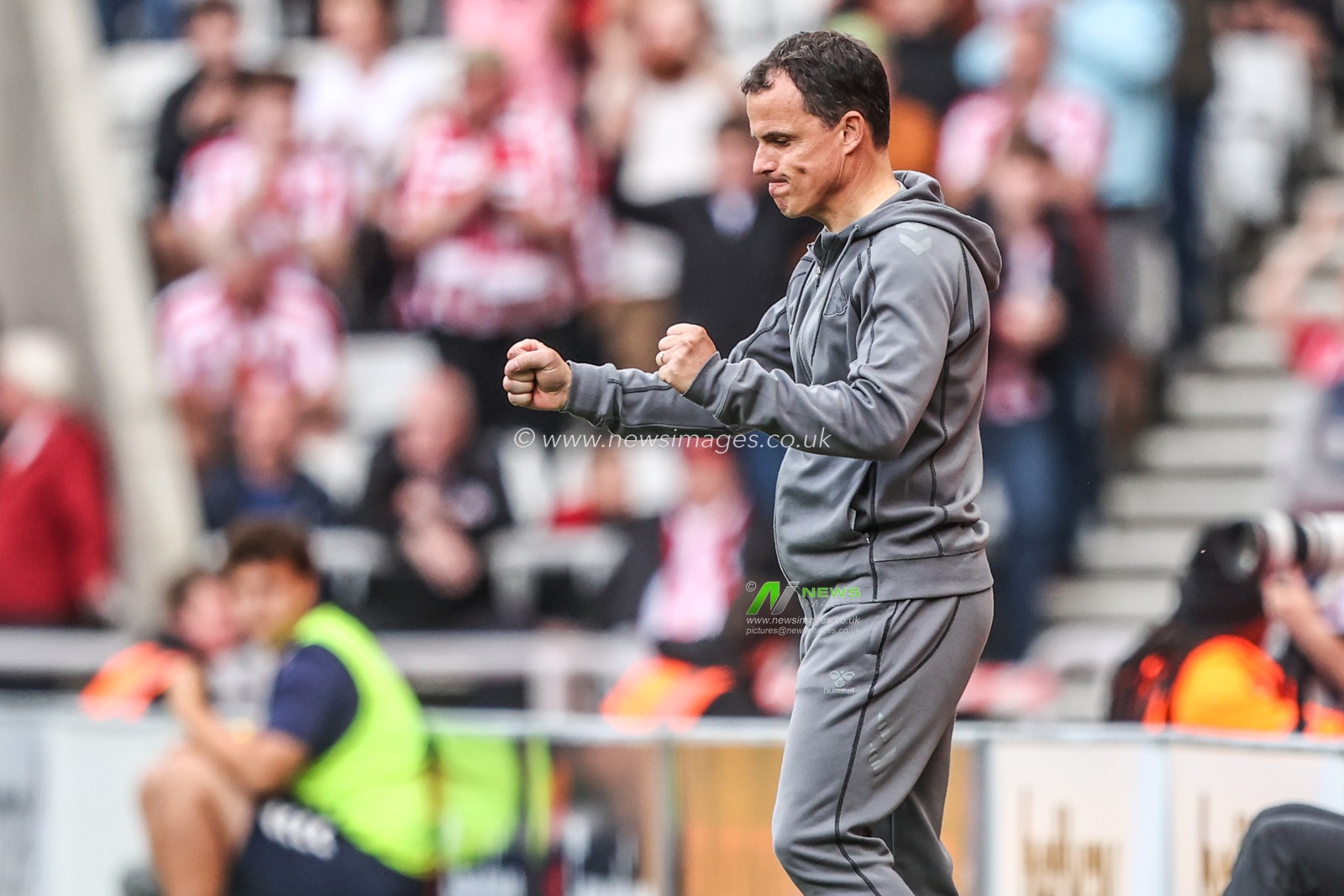 Premier League: Sunderland v Fulham