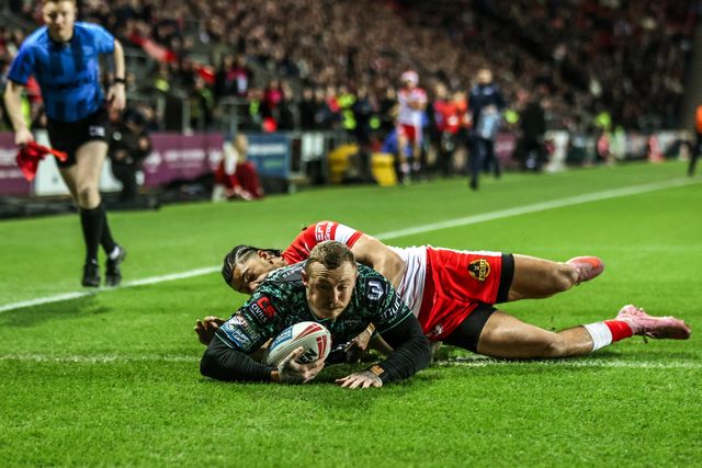 Betfred Super League St Helens v Leigh Leopards