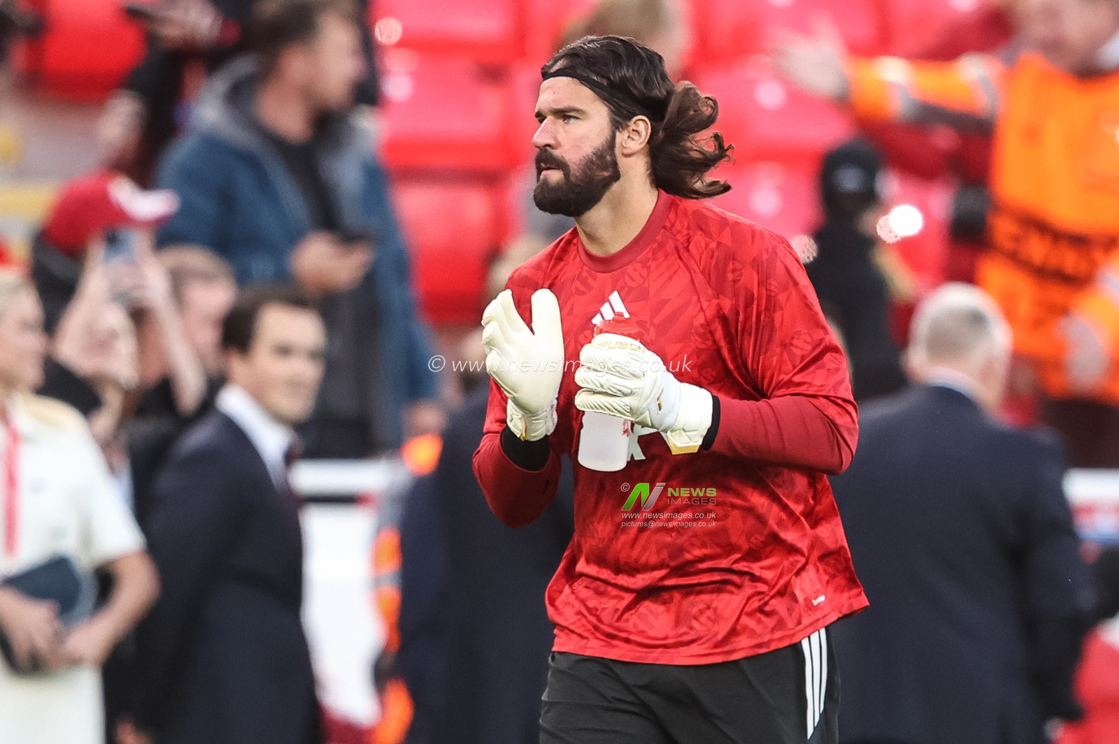 Liverpool goalkeeper Alisson Becker applauds the fans in the pregame warmup session during the UEFA Champions League Matchday 1 of 8 match Liverpool vs Atletico Madrid at Anfield, Liverpool, United Kingdom on 09 September 2026

(Photo by Alfie Cosgrove/News Images)