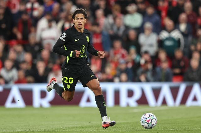 Giuliano Simeone of Atlético Madrid breaks with the ball during the UEFA Champions League Matchday 1 of 8 match Liverpool vs Atletico Madrid at Anfield, Liverpool, United Kingdom on 09 September 2026

(Photo by Alfie Cosgrove/News Images)