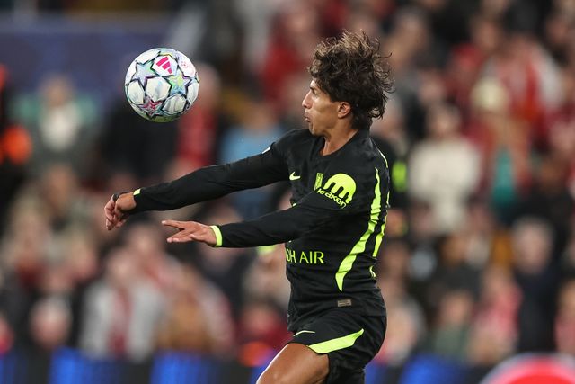 Giuliano Simeone of Atlético Madrid controls the ball during the UEFA Champions League Matchday 1 of 8 match Liverpool vs Atletico Madrid at Anfield, Liverpool, United Kingdom on 09 September 2026

(Photo by Alfie Cosgrove/News Images)