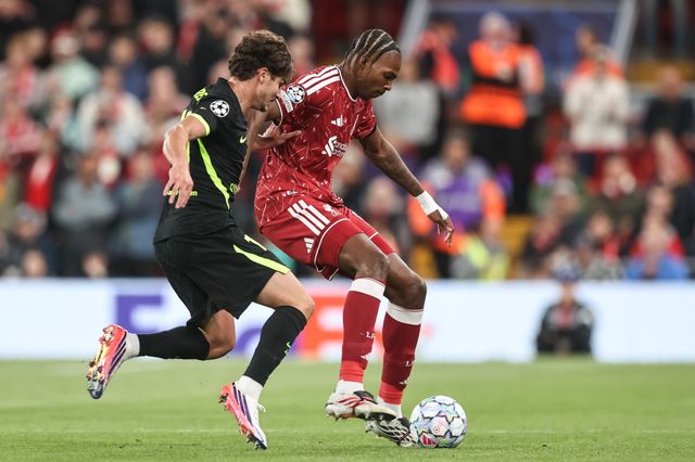 Jeremy Jacquet of Liverpool holds off Julian Alvarez of Atlético Madrid during the UEFA Champions League Matchday 1 of 8 match Liverpool vs Atletico Madrid at Anfield, Liverpool, United Kingdom on 09 September 2026

(Photo by Alfie Cosgrove/News Images)