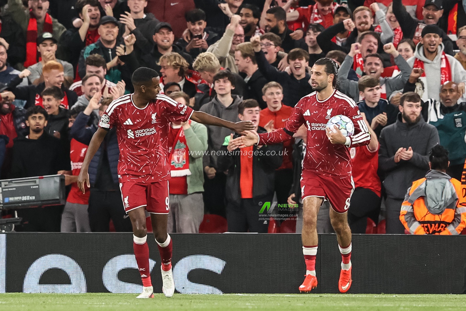 Dominik Szoboszlai of Liverpool celebrates his goal to make it 1-1 during the UEFA Champions League Matchday 1 of 8 match Liverpool vs Atletico Madrid at Anfield, Liverpool, United Kingdom on 09 September 2026

(Photo by Alfie Cosgrove/News Images)