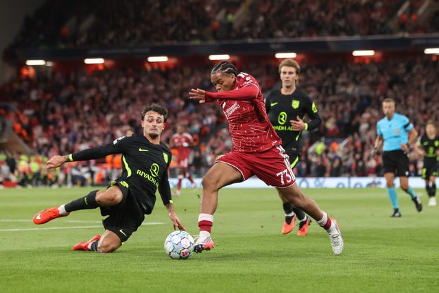 Marc Pubill of Atlético Madrid fouls Rio Ngumoha of Liverpool during the UEFA Champions League Matchday 1 of 8 match Liverpool vs Atletico Madrid at Anfield, Liverpool, United Kingdom on 09 September 2026

(Photo by Alfie Cosgrove/News Images)